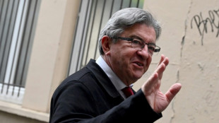Union &agrave; gauche, le tour de force de M&eacute;lenchon qui plonge le PS dans l'inconnu
