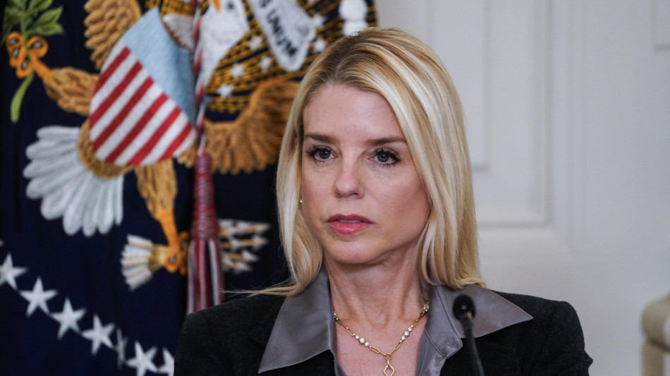 Bondi sceglie procuratore che indagher&agrave; su Epstein-Clinton