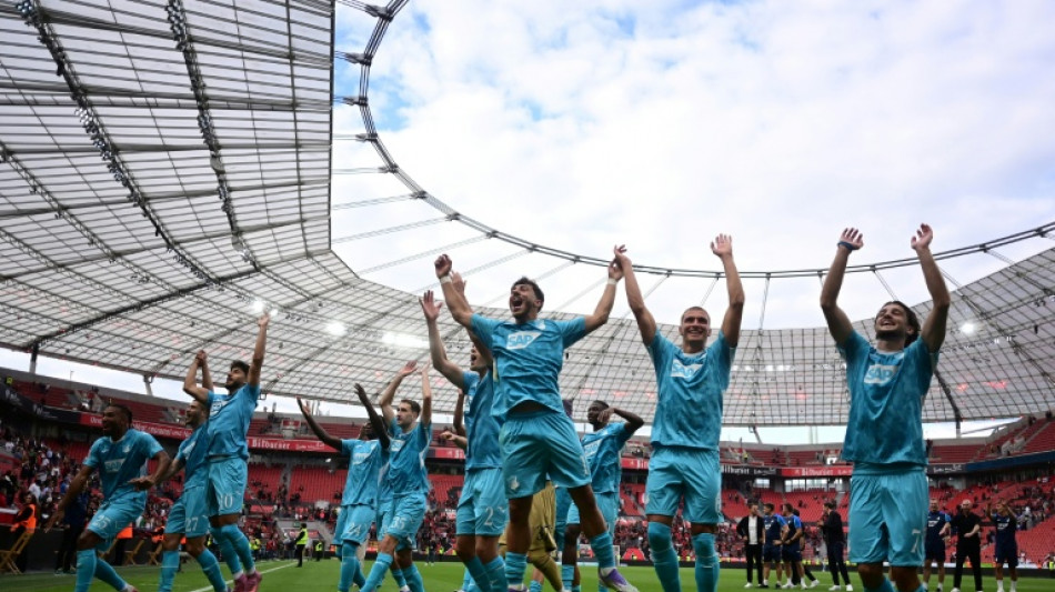 Leverkusen de Ten Hag estreia na Bundesliga com derrota para o Hoffenheim (2-1)