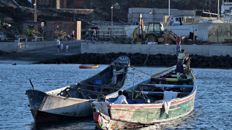 Almeno 5 migranti morti su barcone alle Canarie alla deriva per 27 giorni