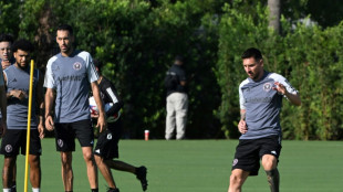 Foot: Premier entra&icirc;nement de Messi sous la chaleur de Miami