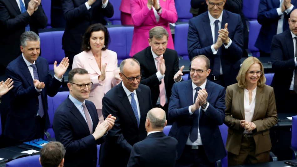 Merz vom Bundestag im zweiten Durchgang zum Kanzler gewählt