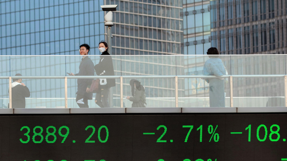 Borsa: Asia tentenna, rally dei chip dopo i conti Nvidia