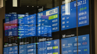 Borsa: l'Asia incerta guarda alla Fed, male Seul (-1,7%)