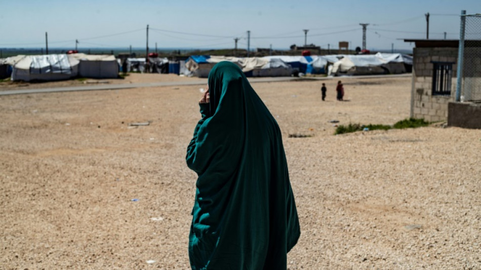 La France a rapatri&eacute; 15 femmes et 32 enfants des camps de prisonniers jihadistes en Syrie