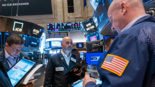 Wall Street termine en ordre dispers&eacute;, mais le Nasdaq encha&icirc;ne un 5&egrave;me record d'affil&eacute;e