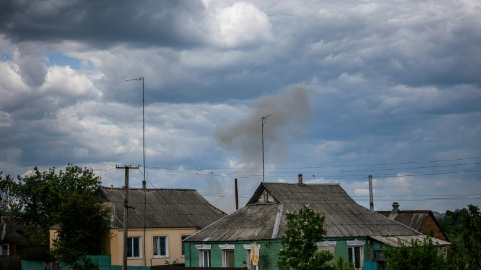 Pr&egrave;s de Kharkiv, 20 minutes dans un village sous le feu de l'artillerie russe