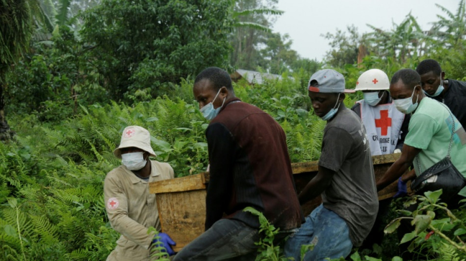 RDC: à Ntoyo, les survivants des attaques ADF enterrent leurs morts