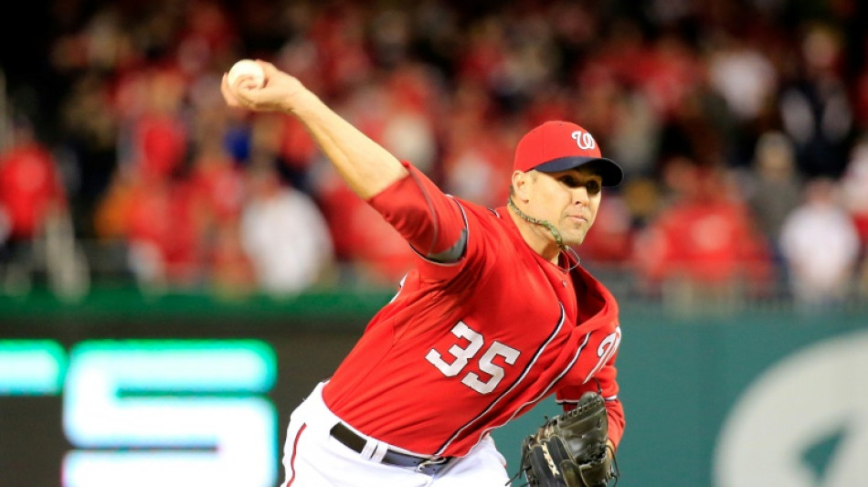 MLB Padres name former reliever Stammen new manager