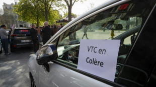 Hausse du prix de l'essence: les VTC manifestent &agrave; Rungis, Nantes et Bordeaux